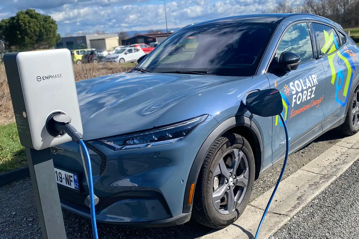 borne de recharge véhicule électrique
