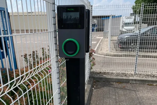 TRANSPORTS VIVARAIS_Borne de recharge_AUTEL
